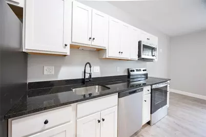 6899 Post Road #106, North Kingstown, RI 02852 - Photo 1