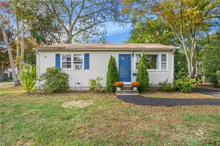 15 Obadiah Ave, Warwick, RI 02889 - Photo 1