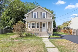 15 Spruce Ave, Cranston, RI 02910 - Photo 1