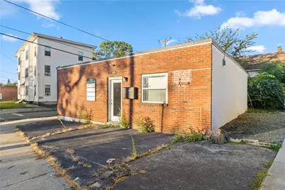 404 Smithfield Avenue, Pawtucket, RI 02860 - Photo 1