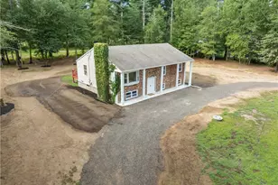 14 Crestwood Dr, Richmond, RI 02832 - Photo 1