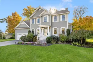 10 Honey Lou Ct, Cranston, RI 02921 - Photo 1