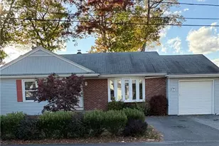 25 Pensaukee Ave, North Providence, RI 02911 - Photo 1