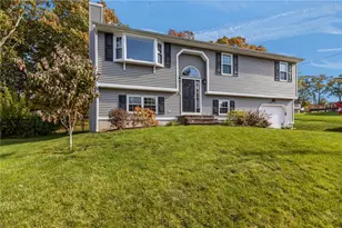 11 Chaple Dr, Cranston, RI 02920 - Photo 1