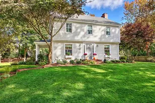 15 Lamson Rd, Barrington, RI 02806 - Photo 1