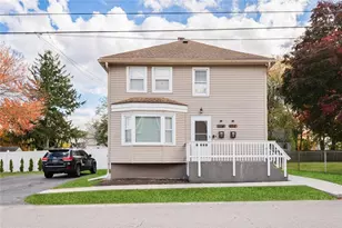 114 Jefferson St, Warwick, RI 02888 - Photo 1