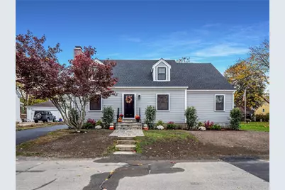 103 Champlin N Place, Newport, RI 02840 - Photo 1