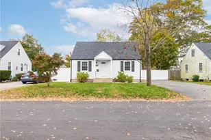 170 Calderwood Dr, Warwick, RI 02886 - Photo 1