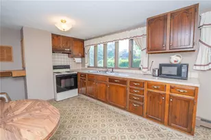 137 Kingstown Rd, Narragansett, RI 02882 - Photo 1