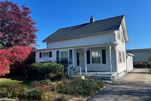 39 Reynolds St, North Kingstown, RI 02852 - Photo 1