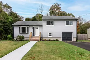 19 Nichols Ln, Westerly, RI 02891 - Photo 1
