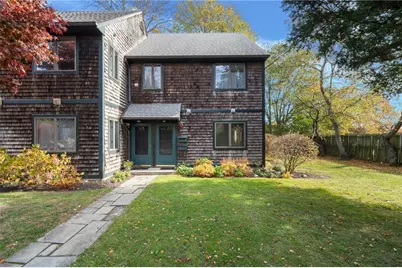 18 Chapel Street #D, Newport, RI 02840 - Photo 1