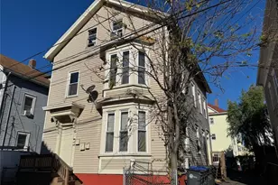 17 Alma St, Providence, RI 02908 - Photo 1