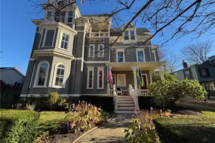 8 Cottage St, Newport, RI 02840 - Photo 1