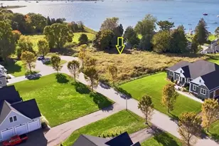 13 Waterview Ln, Warren, RI 02885 - Photo 1