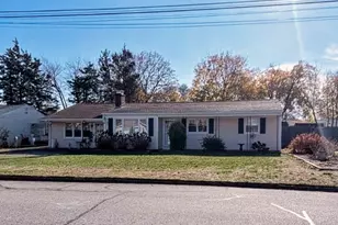 52 Inez Ave, Warwick, RI 02886 - Photo 1