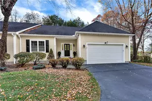 95 Crickett Cir, East Greenwich, RI 02818 - Photo 1