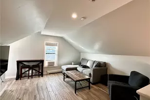 29 Ann St, Newport, RI 02840 - Photo 1