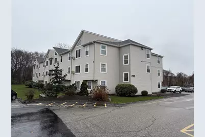 200 Woodlawn Avenue #201, North Providence, RI 02904 - Photo 1