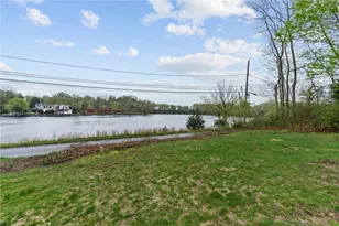 376 Arnolds Neck Dr, Warwick, RI 02286 - Photo 1