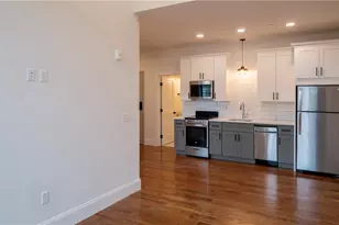 15 Cranston Ave, Newport, RI 02840 - Photo 1