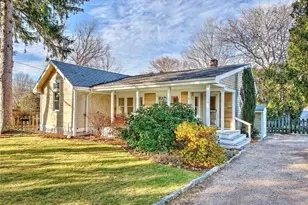 18 Orchard Ave, Barrington, RI 02806 - Photo 1