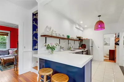 24 Hunter Avenue, Newport, RI 02840 - Photo 1