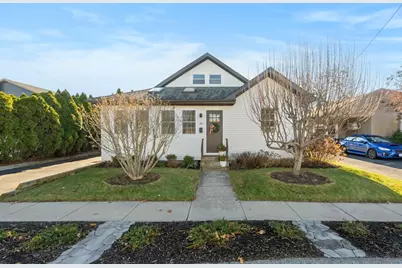 32 Country Club Drive, Warwick, RI 02888 - Photo 1