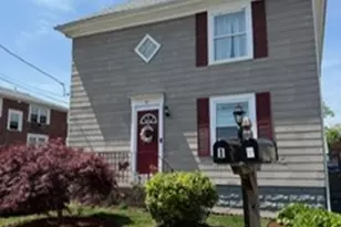 75 Slater Park Ave, Pawtucket, RI 02861 - Photo 1