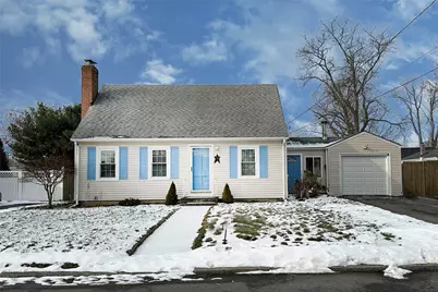 6 Meadowcrest Drive, East Providence, RI 02915 - Photo 1