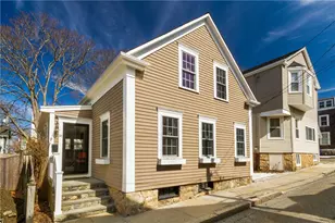 28 Extension St, Newport, RI 02840 - Photo 1