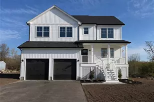 25 Massasoit Ave, Bristol, RI 02809 - Photo 1