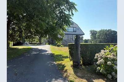 438 Wolcott Avenue #5 (studio), Middletown, RI 02842 - Photo 1