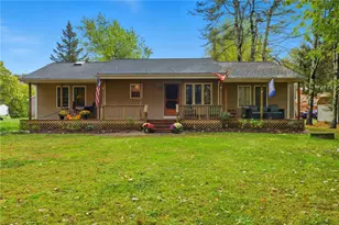 804 Waites Corner Rd, South Kingstown, RI 02892 - Photo 1