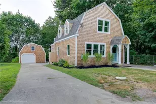 59 Melrose Ave, Jamestown, RI 02835 - Photo 1