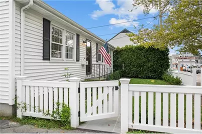 1 Narragansett Avenue, Newport, RI 02840 - Photo 1
