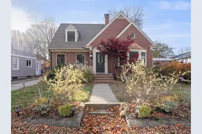 642 Pleasant Valley Parkway, Providence, RI 02908 - Photo 1