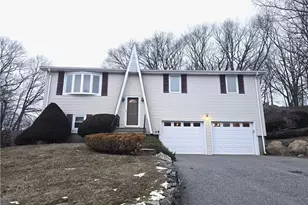 26 River Dr, Johnston, RI 02919 - Photo 1