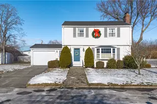 32 Woodbine St, East Providence, RI 02915 - Photo 1