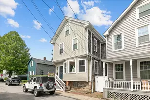 65 Kingston Ave, Newport, RI 02840 - Photo 1