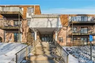 752 Quaker Ln, Warwick, RI 02818 - Photo 1