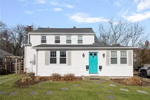 7 Bay Ave, Barrington, RI 02806 - Photo 1
