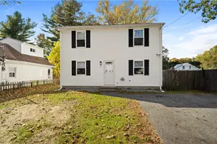 15 Abbott Ave, Warwick, RI 02886 - Photo 1