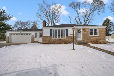 23 Laurelhurst Road, Cranston, RI 02920 - Photo 1