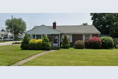 105 Broadmoor Road, Cranston, RI 02910 - Photo 1