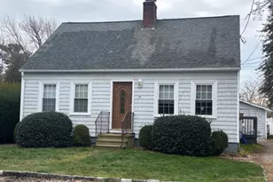 25 MacArthur Blvd, South Kingstown, RI 02879 - Photo 1