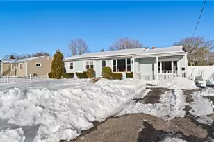 96 Moccasin Dr, Warwick, RI 02889 - Photo 1