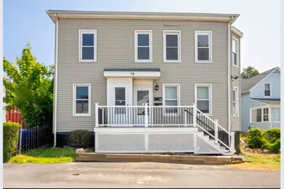 13 Livingston Place, Middletown, RI 02842 - Photo 1