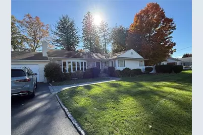 275 Meshanticut Valley Parkway, Cranston, RI 02920 - Photo 1