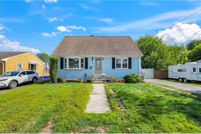 46 Auburn Avenue, Johnston, RI 02919 - Photo 1